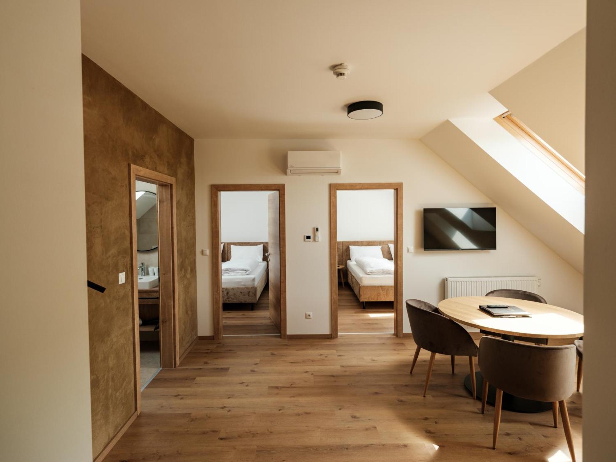 Hotel Neustifter Poysdorf Εξωτερικό φωτογραφία