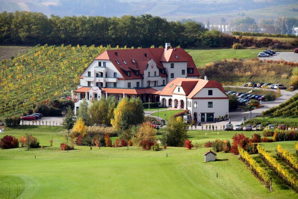 Hotel Neustifter Poysdorf Εξωτερικό φωτογραφία
