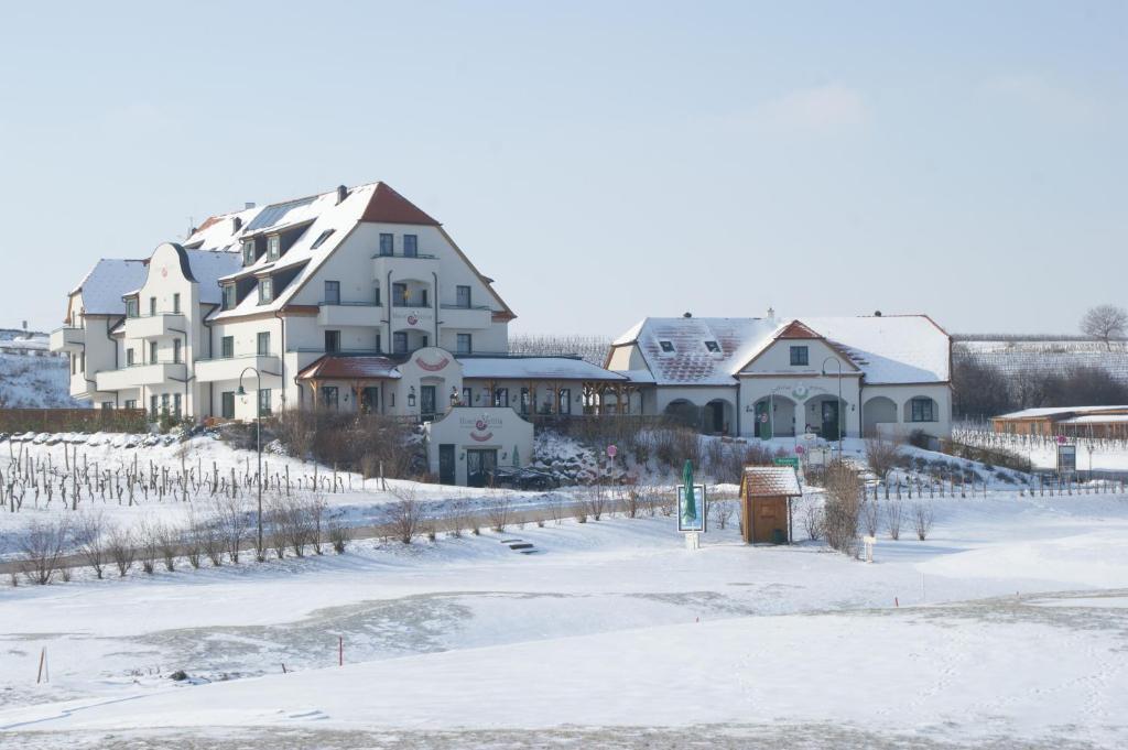Hotel Neustifter Poysdorf Εξωτερικό φωτογραφία